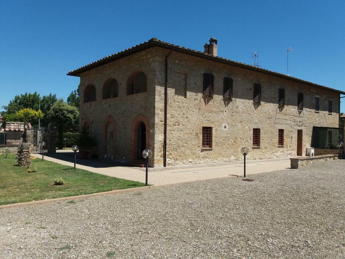 Affittacamere Antonio E Francesca Staggia Buitenkant foto