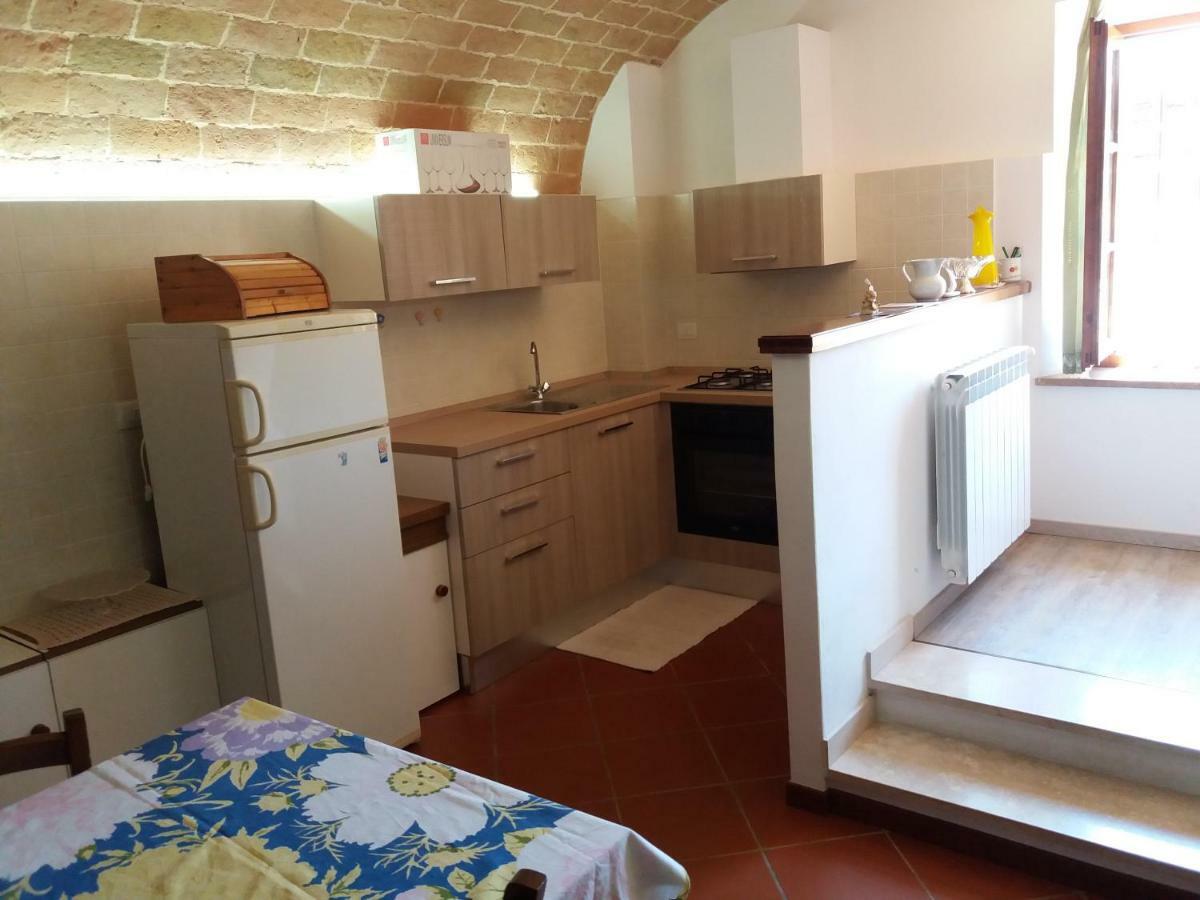 Affittacamere Antonio E Francesca Staggia Buitenkant foto