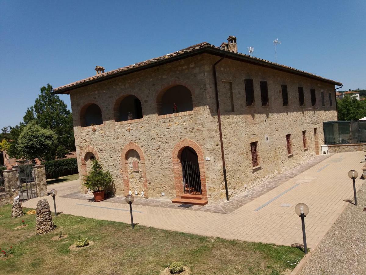 Affittacamere Antonio E Francesca Staggia Buitenkant foto
